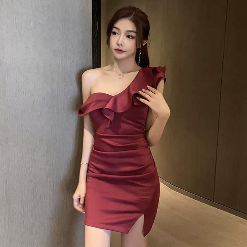 低胸性感单肩抹胸洋装木耳边修身开叉女短裙夜场浴足技师工作服