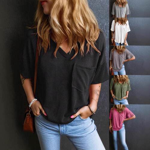 A women's solid color pocket short-sleeved V-neck Basic
