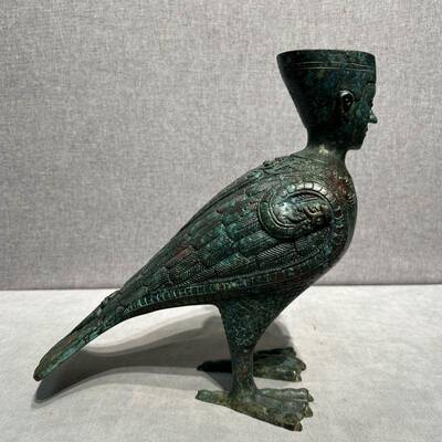 人面鸟尊仿古青铜器家居装饰古典工艺品艺术品收藏摆件