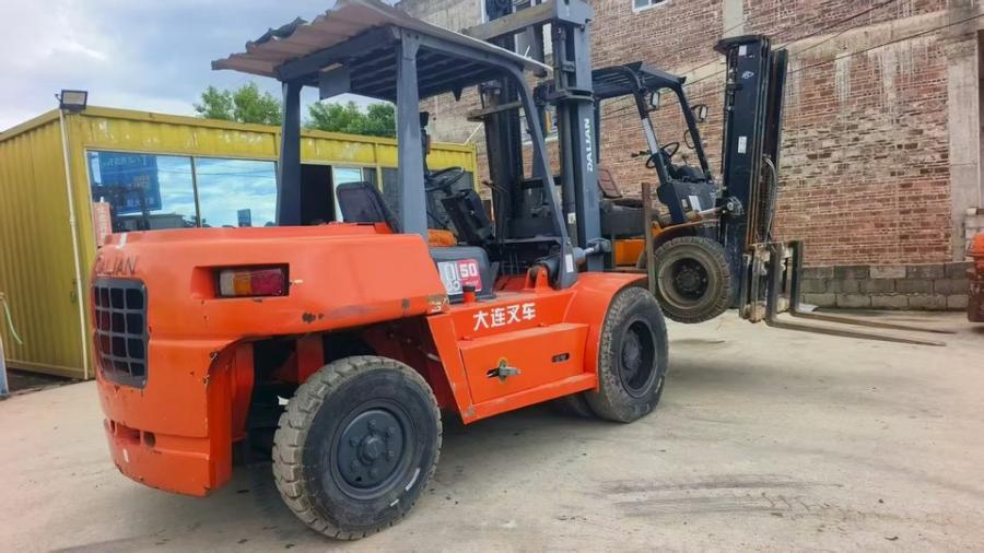 11月13日贺州大连5吨叉车升高3米网络拍卖公告