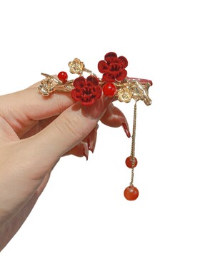 中国红色梅花流苏发夹侧边发饰