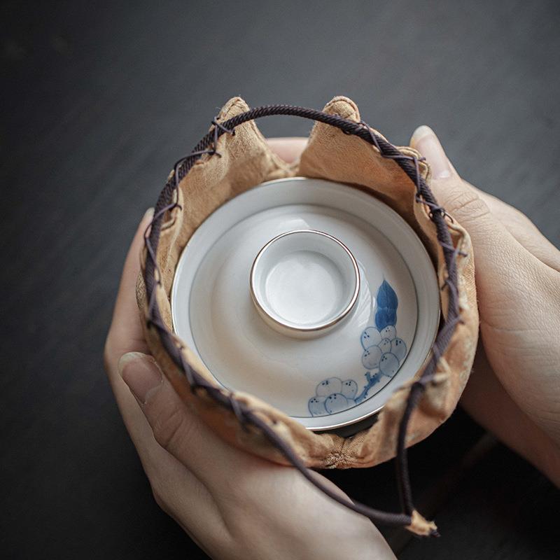 宜室茶话复古手绘青花枇杷小套装轻奢收纳袋盖碗茶杯户外旅行套组