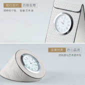 轻奢现代金属艺术皮革闹钟台上钟表摆件样板间售楼处客厅软装 饰品