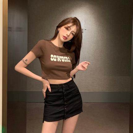 slim high for hot short girl T-shirt fit navel-baring