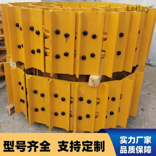 山推推土机配件SD22履带板560mm推土机底盘件生产厂家216MA-00156