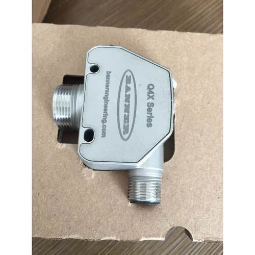 Q4XTKLAF100/300/600-Q8美国邦纳激光测距传感器IO-LINK开关量议