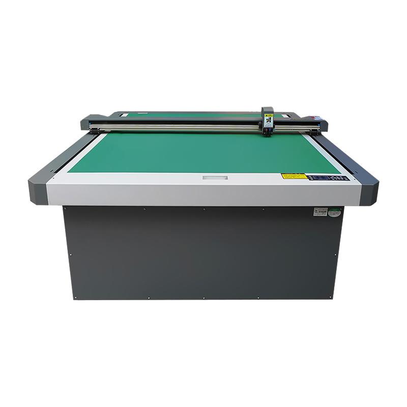 电子绝缘材料平板高速切割机，专业的电子材料模切割样机
