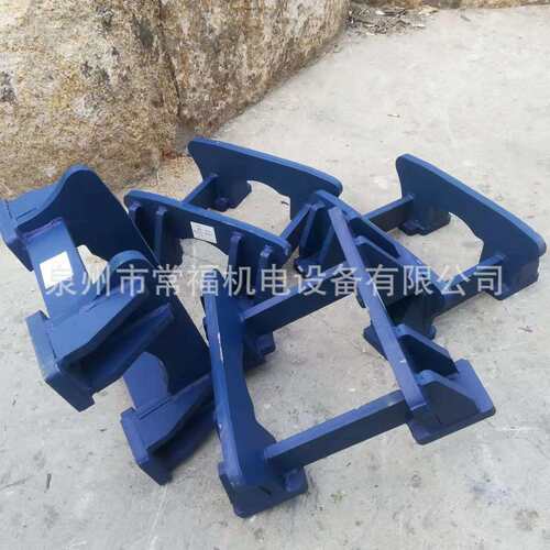 挖掘机E336旋挖钻机推土机配件护链器