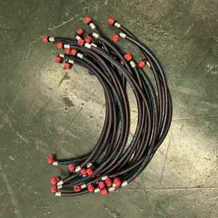 8柴油滤发动机三通回油管柴油管 220 挖掘机配件PC200 240