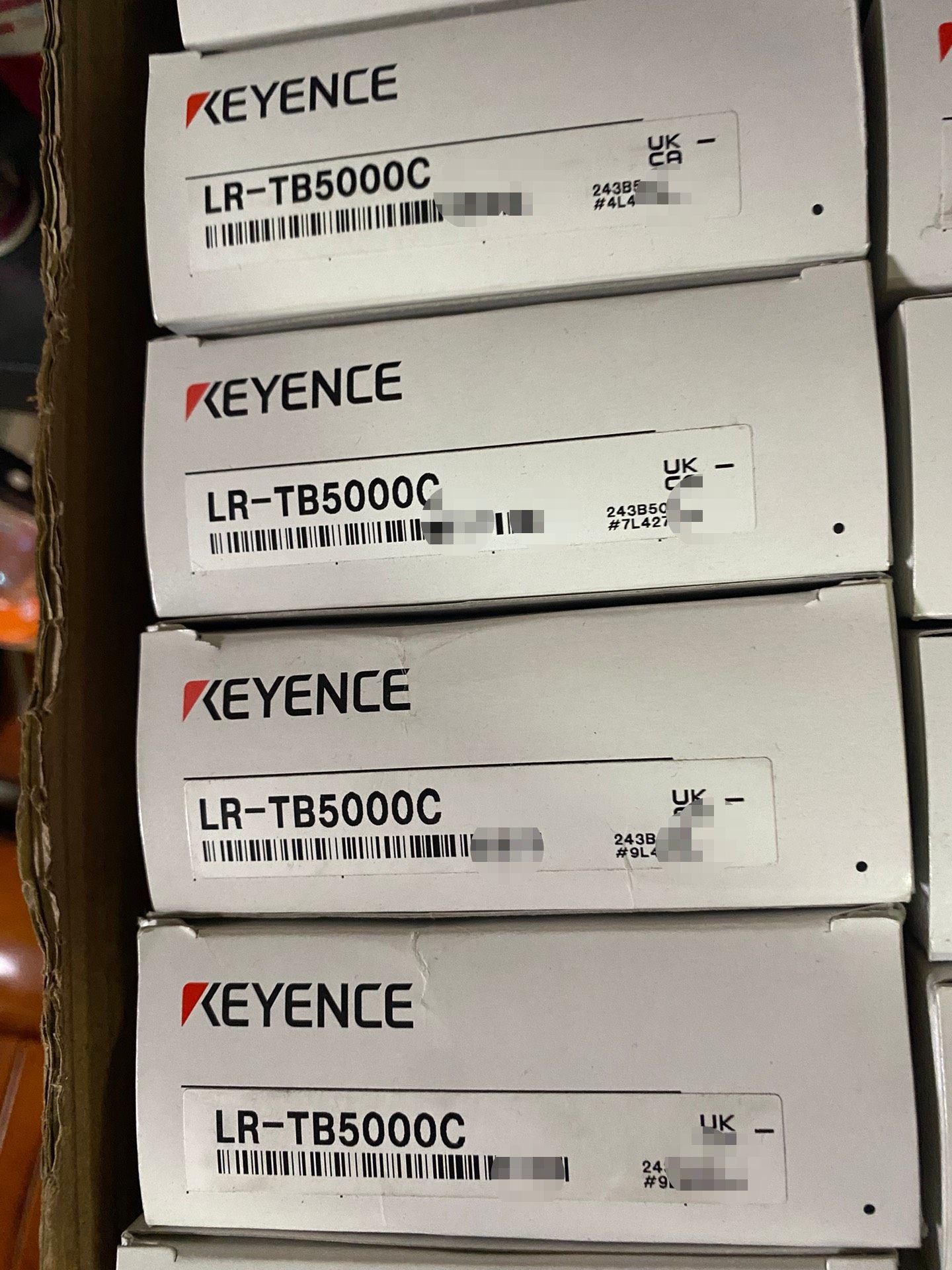 基恩士LR-TB5000C，全新正品码盒一致。