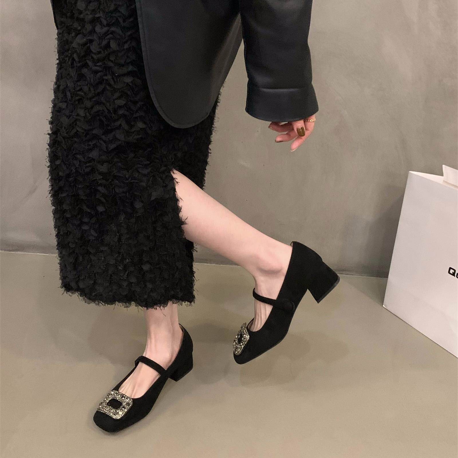 潮牌法式粗跟方头水钻单鞋仙女鞋子2025新款春秋黑色玛丽珍晚晚鞋