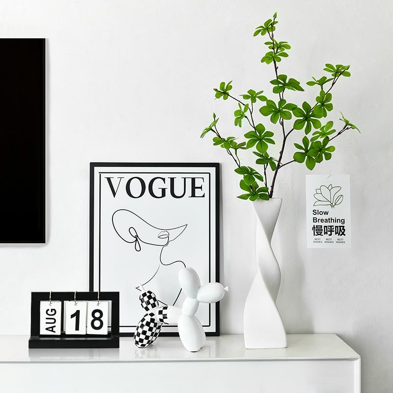 高级感软装客厅电视斗柜装饰品摆件入户玄关房间绿植小众家居好物