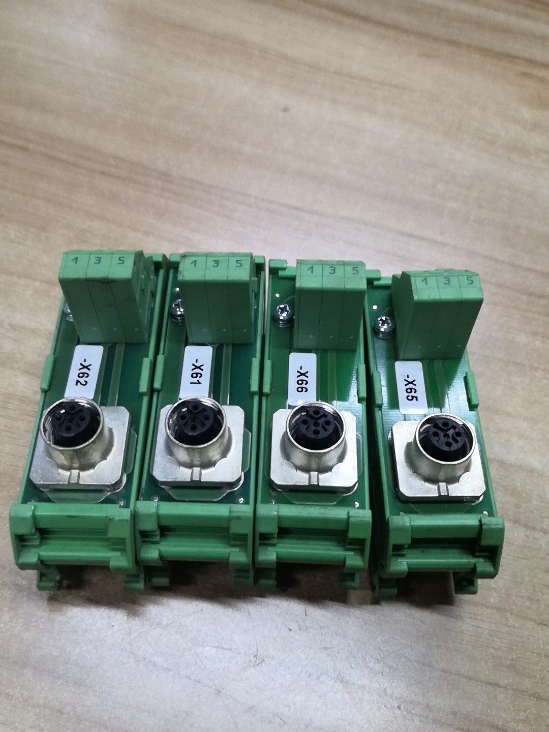 二手菲尼克斯接口模块 2903010 FLKM-M12/F/