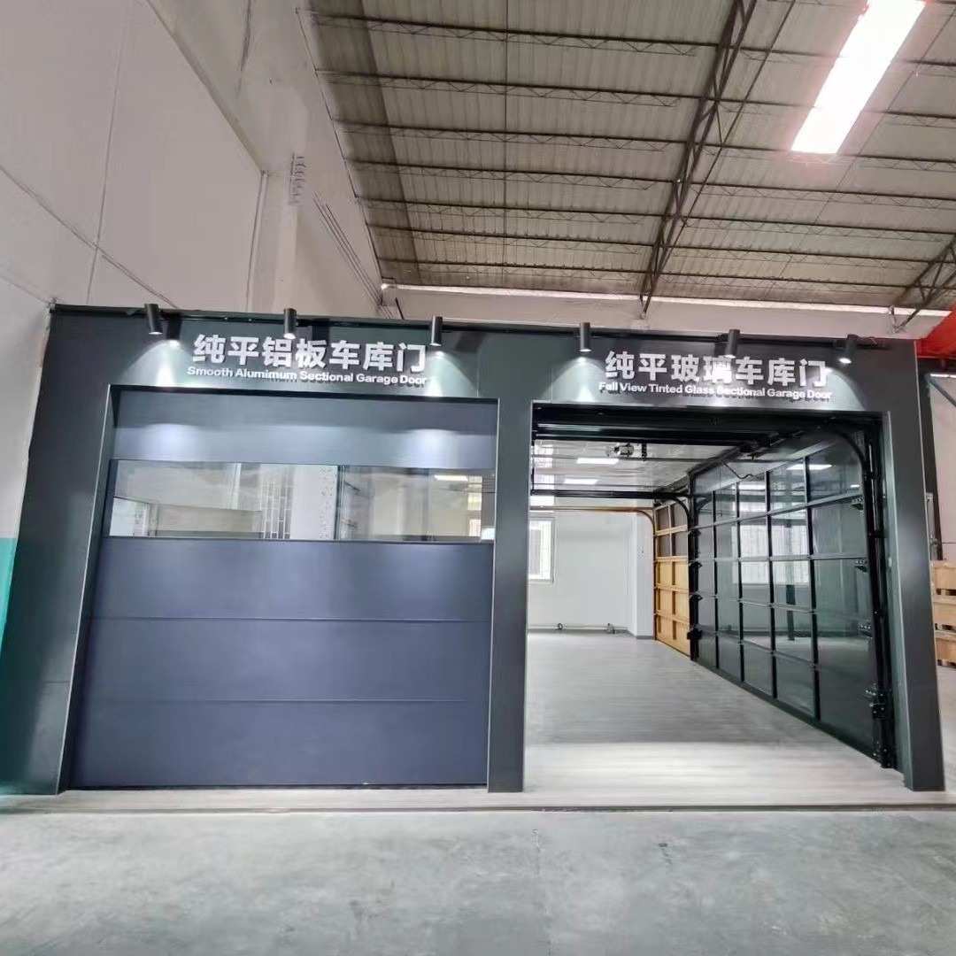 车库门铝板豪华电动智能翻板翻板家用感应门铝合金纯平防盗别墅