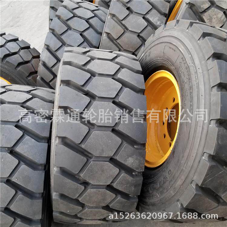 朝阳现货 CB769 900吨轮式运梁机轮胎355/65r15 NHS拖车胎