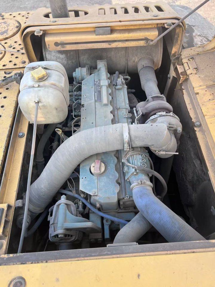 1月12日北京工程机械设备沃尔沃240挖掘机一辆网络拍卖公告