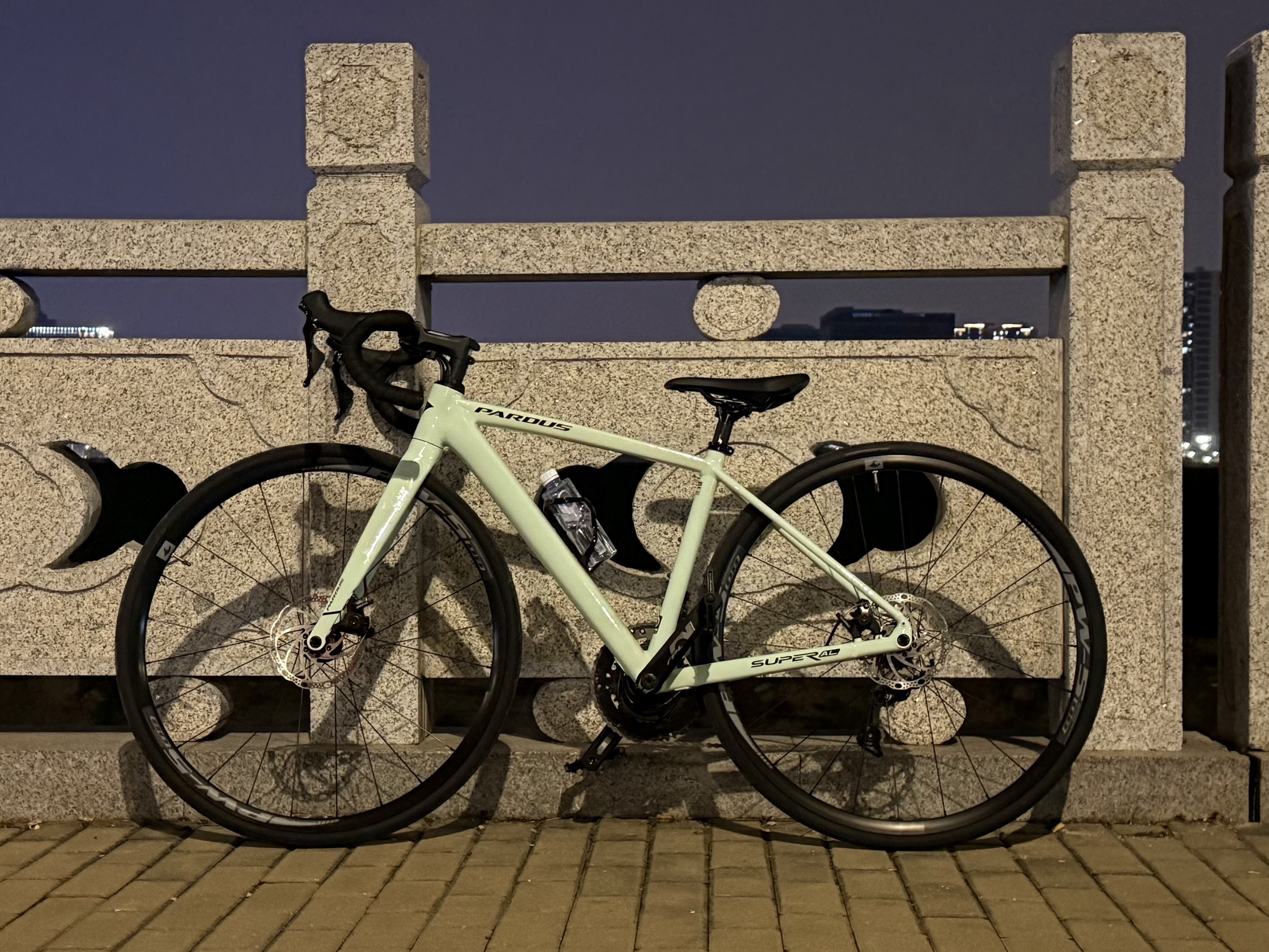 Шоссейный велосипед PARDUS SUPER AL: Shimano 105 / L-TWOO R9, алюминиевая рама, дисковые тормоза photo review