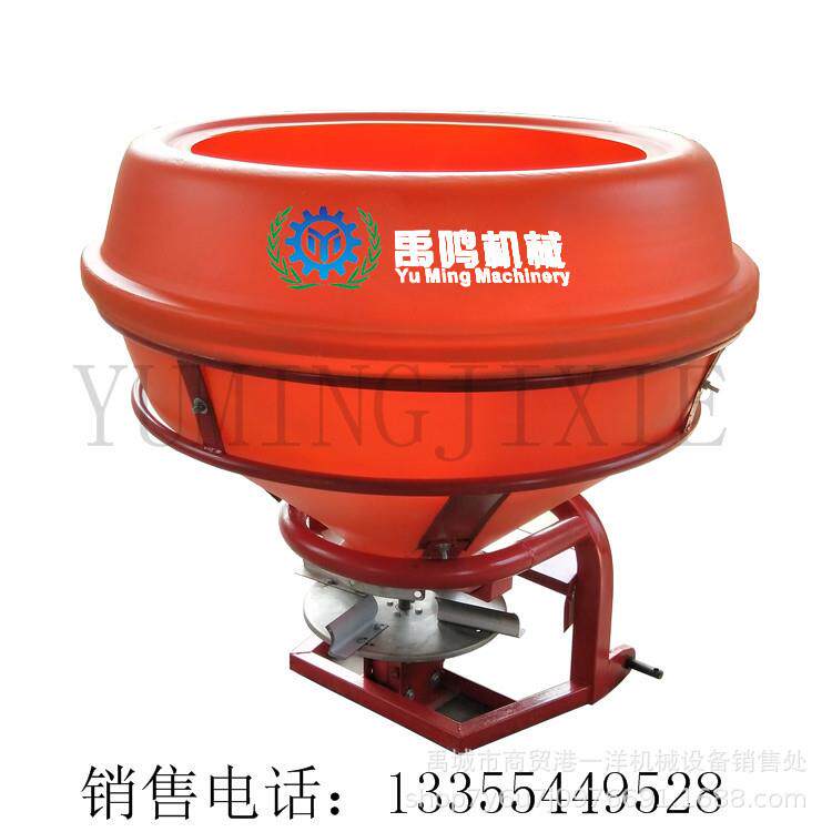 新款四轮车带后置撒肥机农业施肥器750公斤大容量化肥撒播机