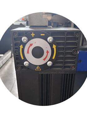 数折弯机厂钢板不锈钢折边E1家发货E2数控系控WC67K-10统伺服扭轴