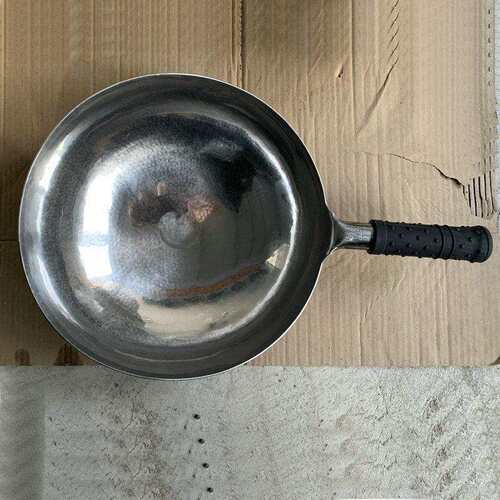 厂家销售章丘手工铁锅 锻打不粘无涂层章丘铸铁锅