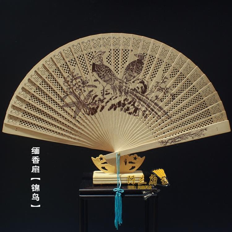 包邮 中国风檀香木扇子 折扇镂空工艺扇子礼品 支持雕刻logo定制
