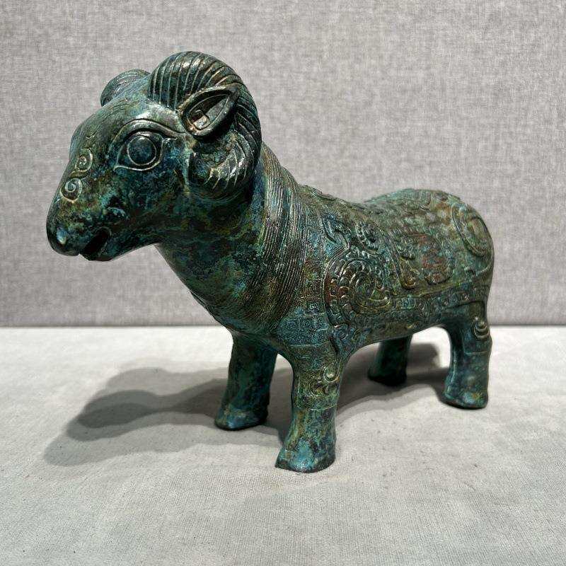 羊摆件仿古青铜器工艺品桌面办公室博古架居家装饰品复古手工