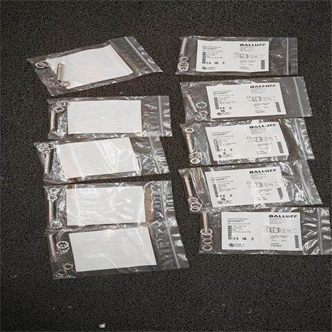 德国巴鲁夫BALLUFF开关101207936 AZM 415-02-02ZPKA-ST 24VAC-DC