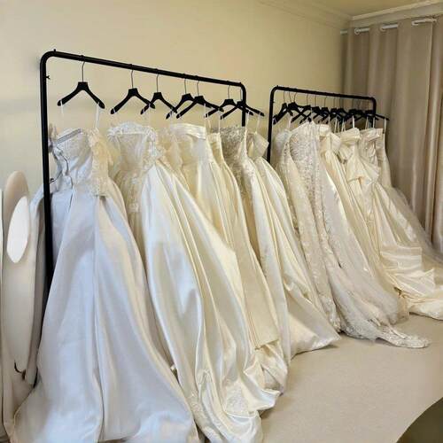 简约落地婚纱展示架黑色婚纱挂衣架照相馆礼服秀禾陈列货架头纱架