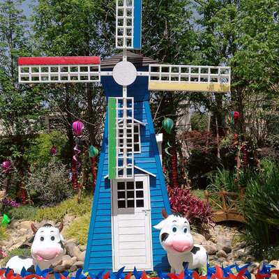 三亚蜈支洲岛防腐木四面荷兰风车引流道具 户外景区龙园打卡设备