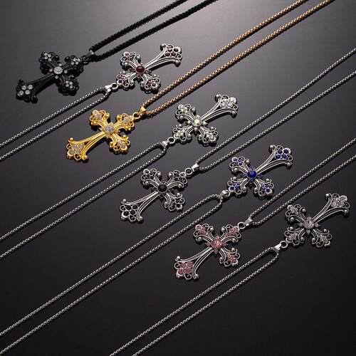 necklace with colorful diamonds and a cross pendant 项链