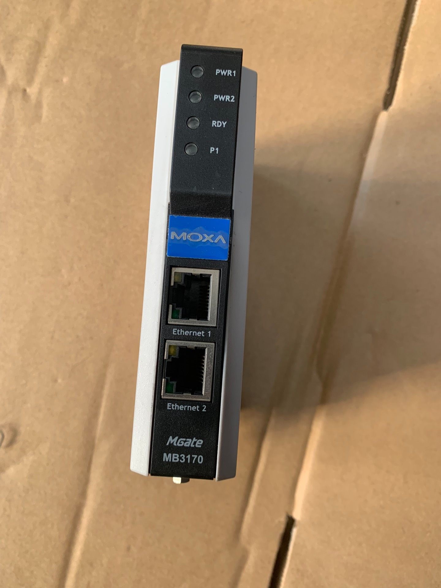 摩沙交换机、MGate、MB3170、成色如图功能包好：30