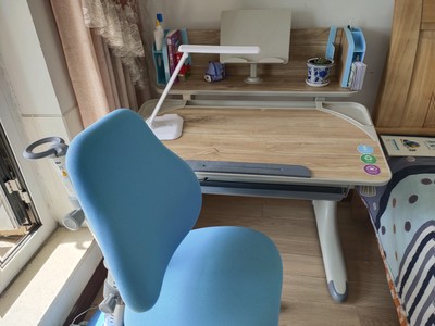 法兰芭比好学童儿童学习桌怎么样，入手让人失望吗