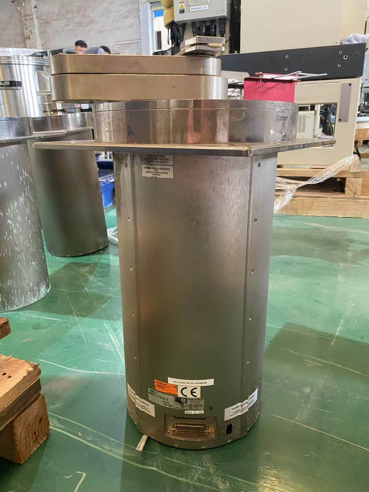 Brooks Automation 智能机器人系统，型号AT