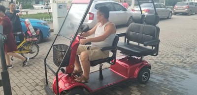 斯途玛老年代步四轮车怎么样评判质量差有依据吗？