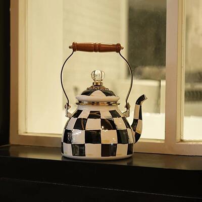 2.5L Kettle Classic Black White Grid Pattern W ooden Handle