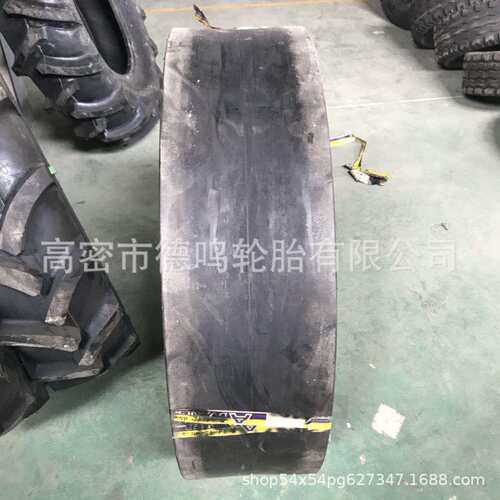 供应徐工工程机械轮胎1100-20 光面压路机轮胎11.00-20