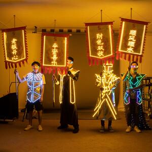 LED发光酒旗仿古旗双面手举旗LOGO广告旗虎年大吉招牌大咖降临