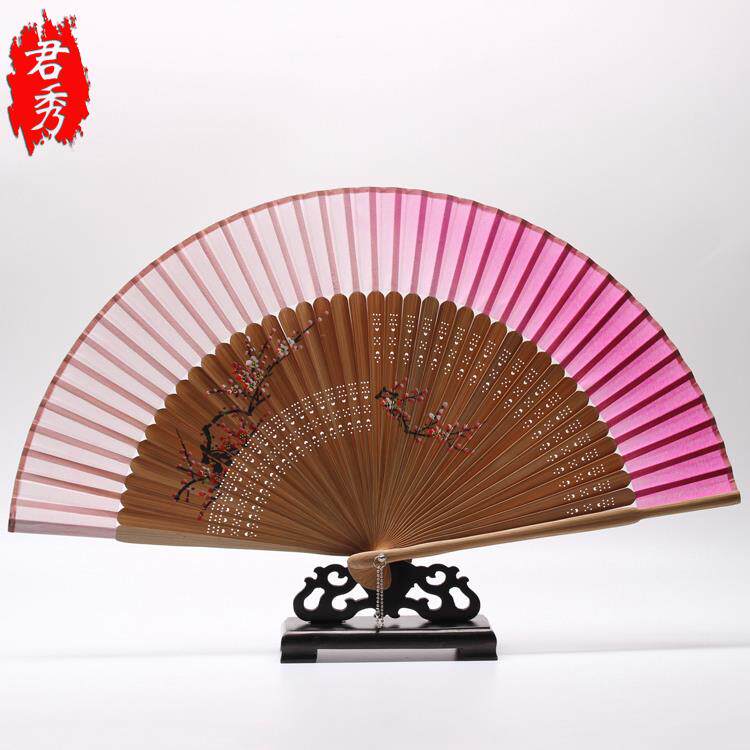 真丝扇女扇折扇工艺扇梅花扇子出国小礼品超值丝绸绢扇