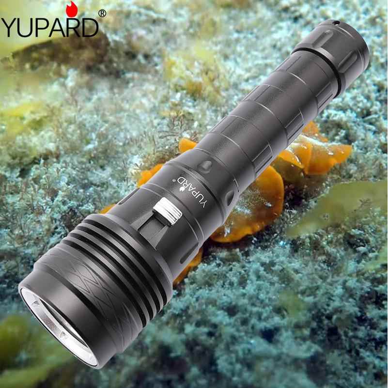 充电强光亮P50手电筒防水下水潜水照明补光远射探照灯26650