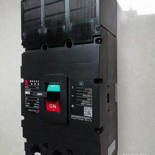 供应常熟CM3-400HU电压等级塑壳断路器隔离漏电保护自动断电