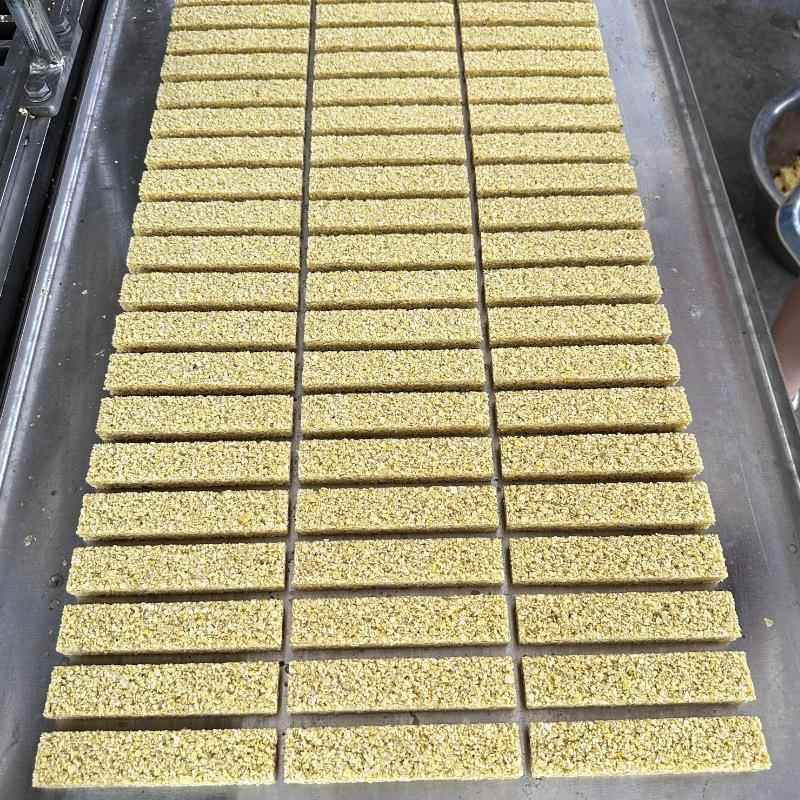 通全型自动燕酥机器燕麦脆成设备压力厚薄福可调HKW麦片脆压麦块