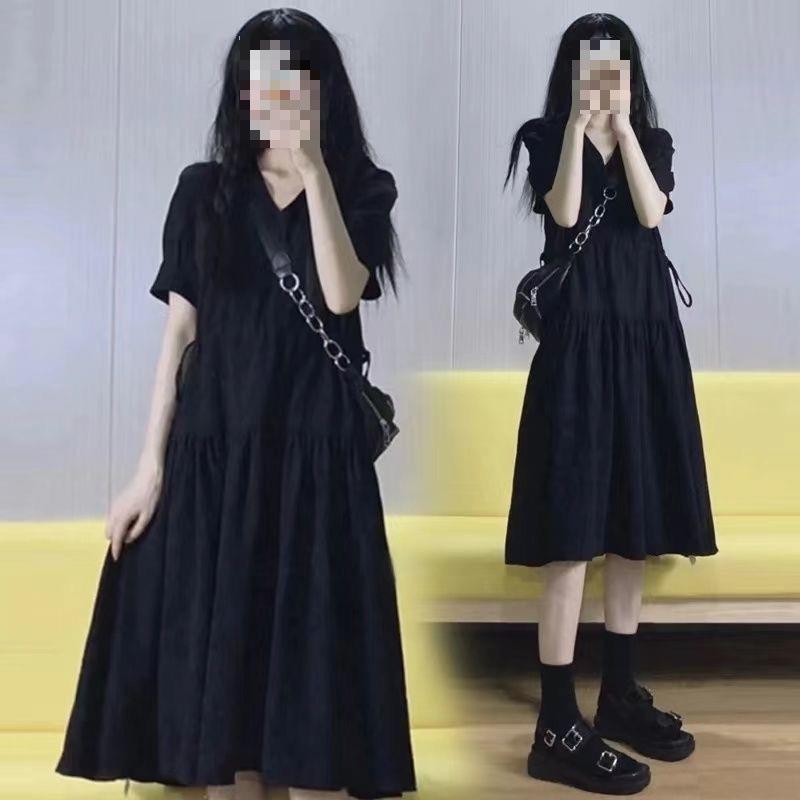 夏款外出孕妇裙子辣妈宽松V领显瘦小黑裙气质时髦短袖孕妇连衣裙