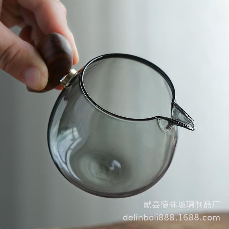 新款直销高硼硅玻璃茶具公道杯茶器企鹅杯玲珑加厚透明公杯耐高温