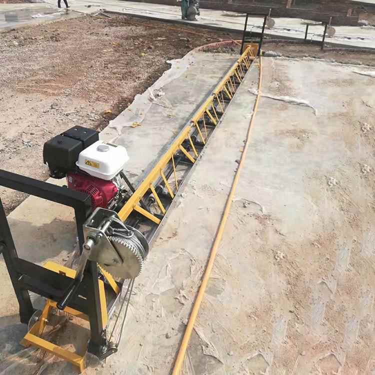 混凝土框架式振动梁路面摊铺振动梁桥面四辊框架式振动梁摊铺机