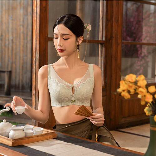 大胸显小内衣女薄款软钢圈调整型内衣上托收副乳防下垂调整文胸罩