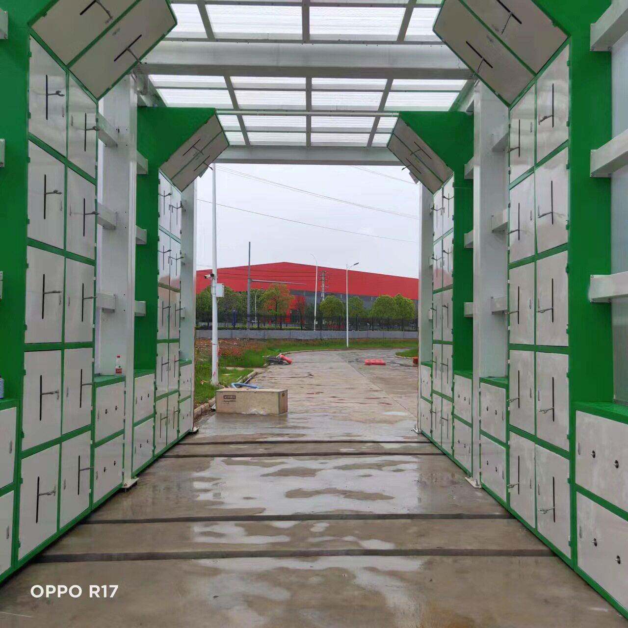 沂州厂家销售工程智能洗车机龙门摇摆洗车台封闭红外线感应洗轮机