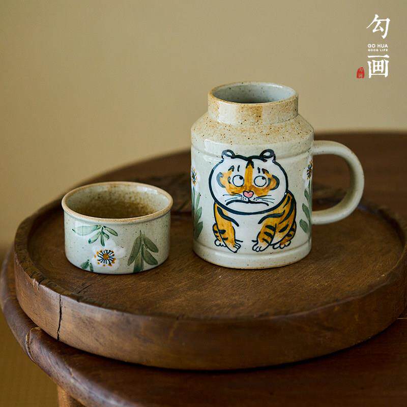 手绘胖虎陶瓷马克杯带盖子覆古办公室粗陶杯子创意夏日冷水壶带水