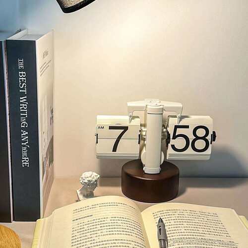 妙刻木底座小天平自动翻页钟表时钟工厂欧式客厅桌面座钟创意复古