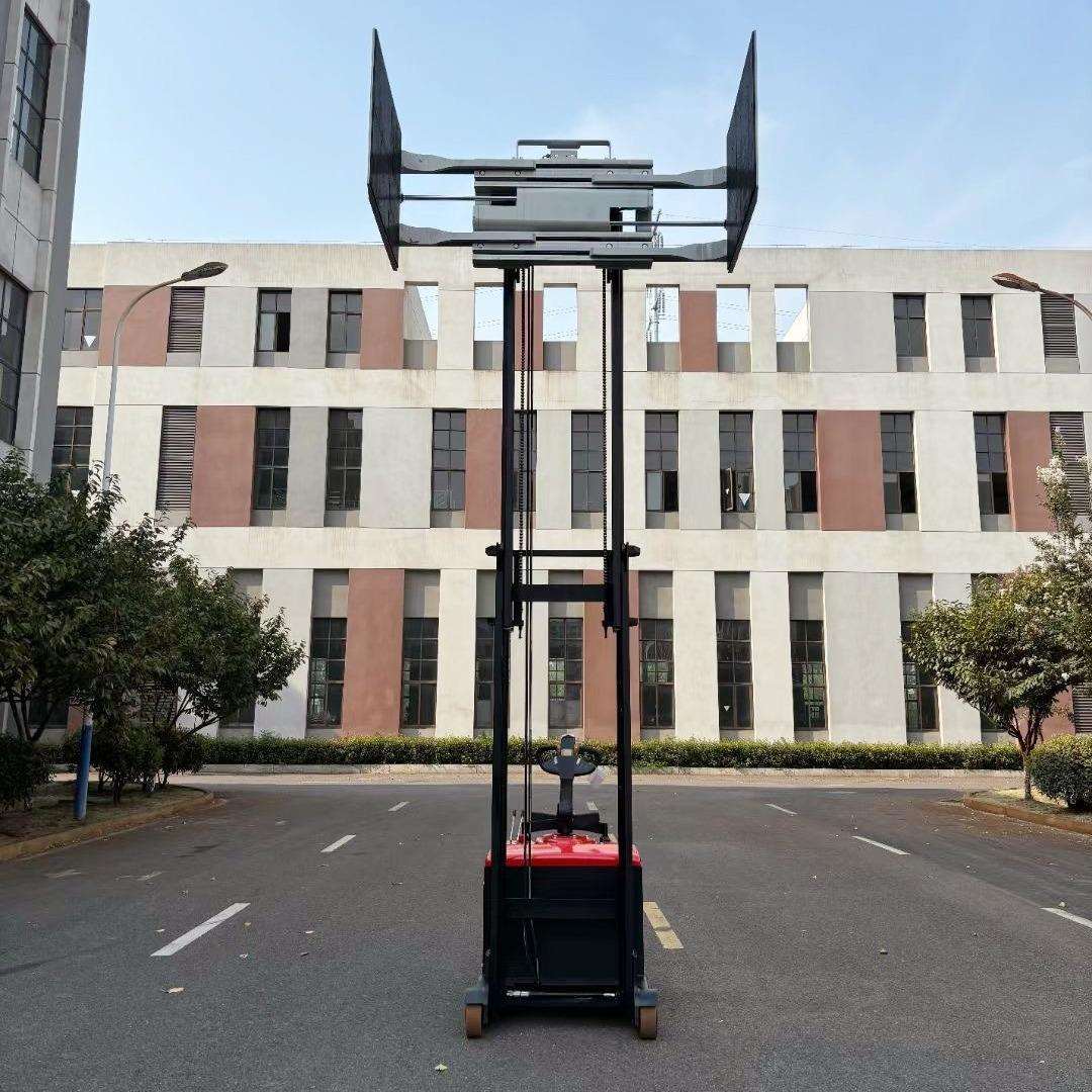 非标抱夹叉车旋转抱夹轮胎属具配件液压装卸搬运升降抱车纸卷叉车