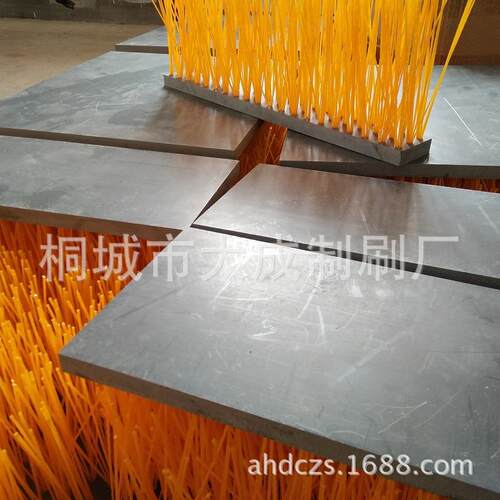 供应奶牛按摩毛刷 奶牛清洗刷 养殖牛体刷 旋转洗牛滚刷